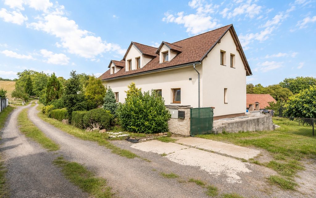 Rodinný dům se dvěma bytovými jednotkami